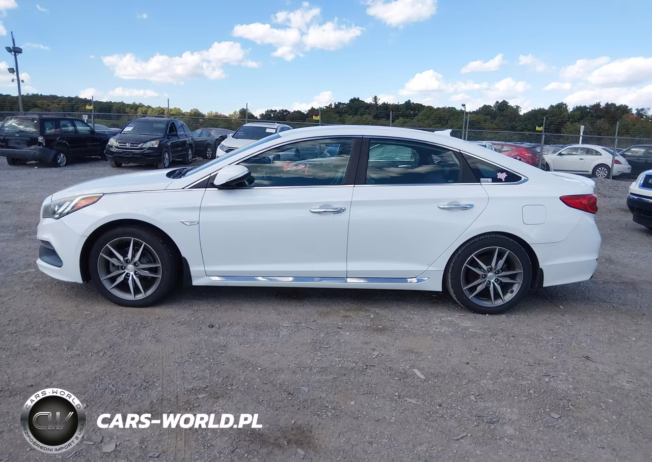 2017 Hyundai Sonata Sport 2.0T VIN:5NPE34AB4HH504604 - 14