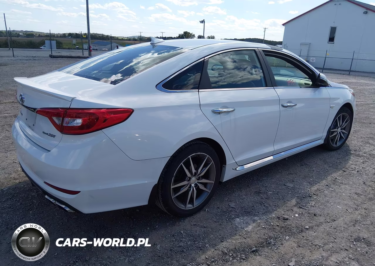 2017 Hyundai Sonata Sport 2.0T VIN:5NPE34AB4HH504604 - 4