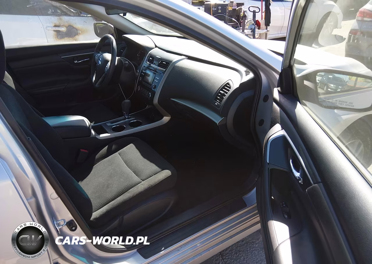 2015 Nissan Altima 2.5 S VIN:1N4AL3AP1FC571504 - 5