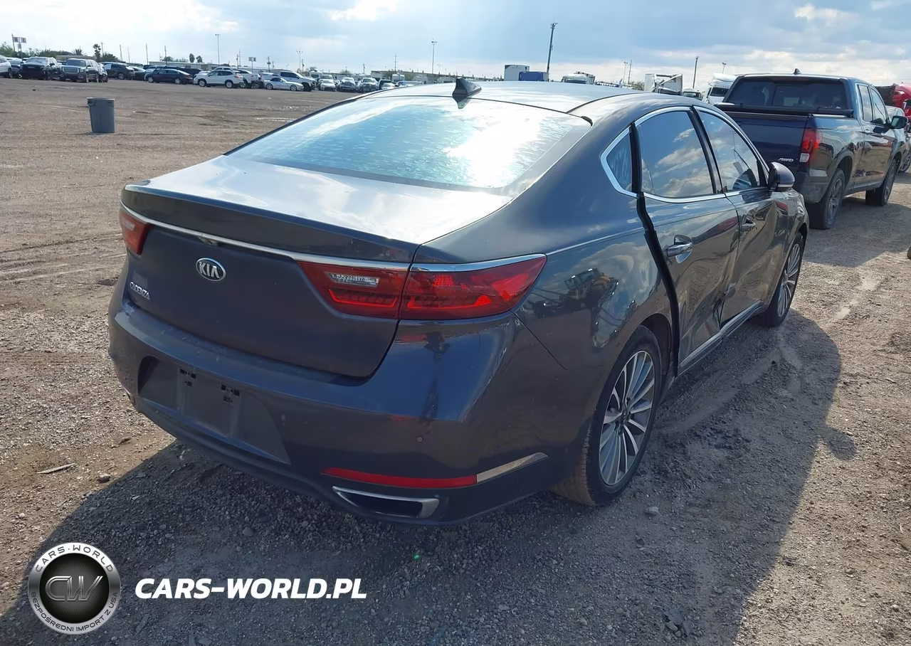 2017 Kia Cadenza Premium VIN:KNALC4J1XH5051049 - 4