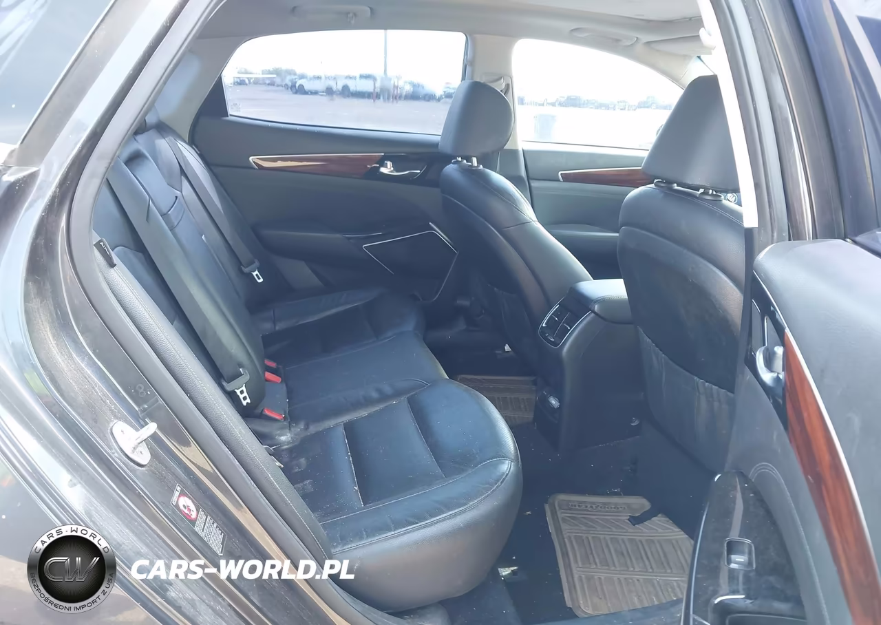 2017 Kia Cadenza Premium VIN:KNALC4J1XH5051049 - 8