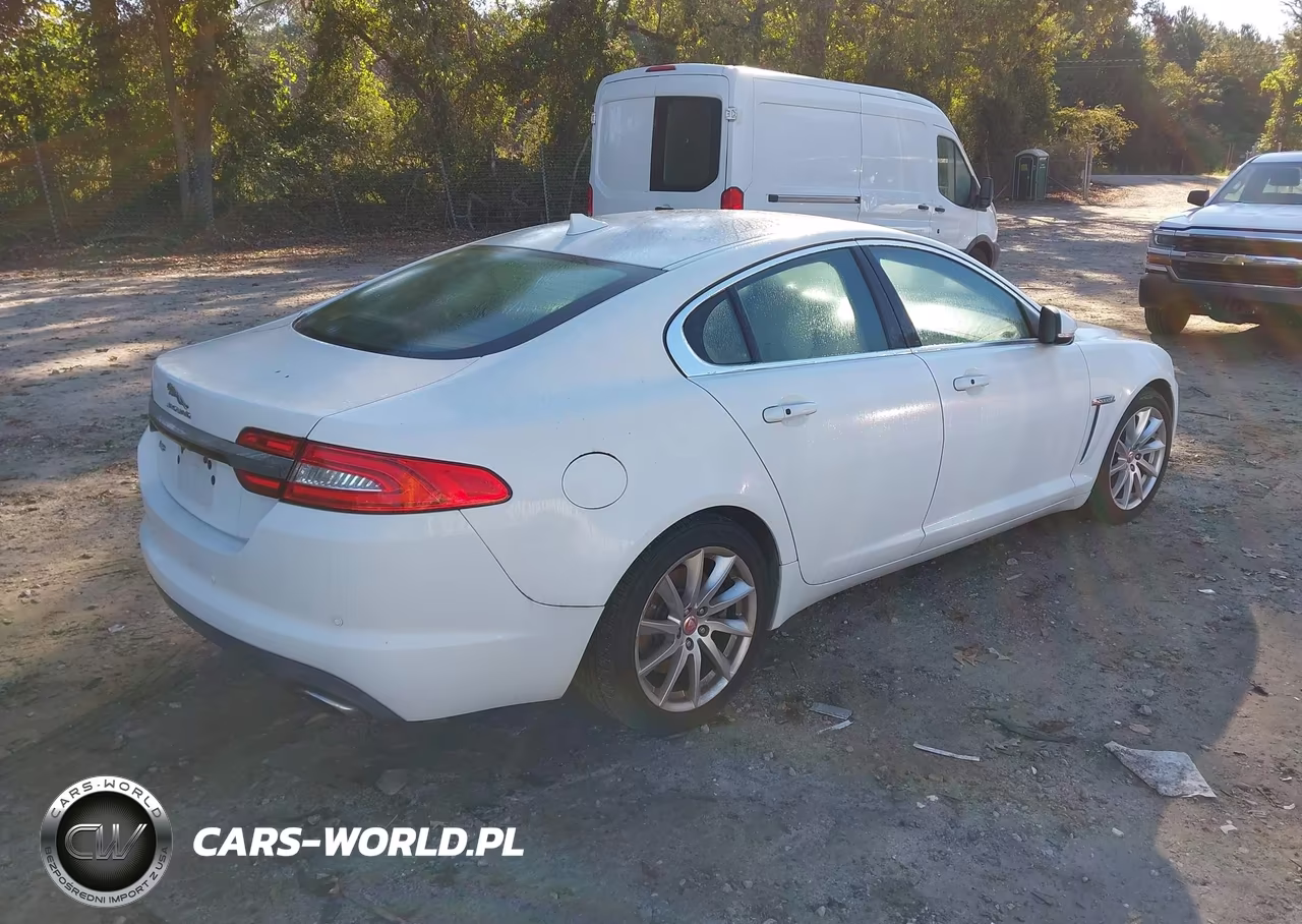 2015 Jaguar Xf 2.0T Premium VIN:SAJWA0FS5FPU59607 - 4