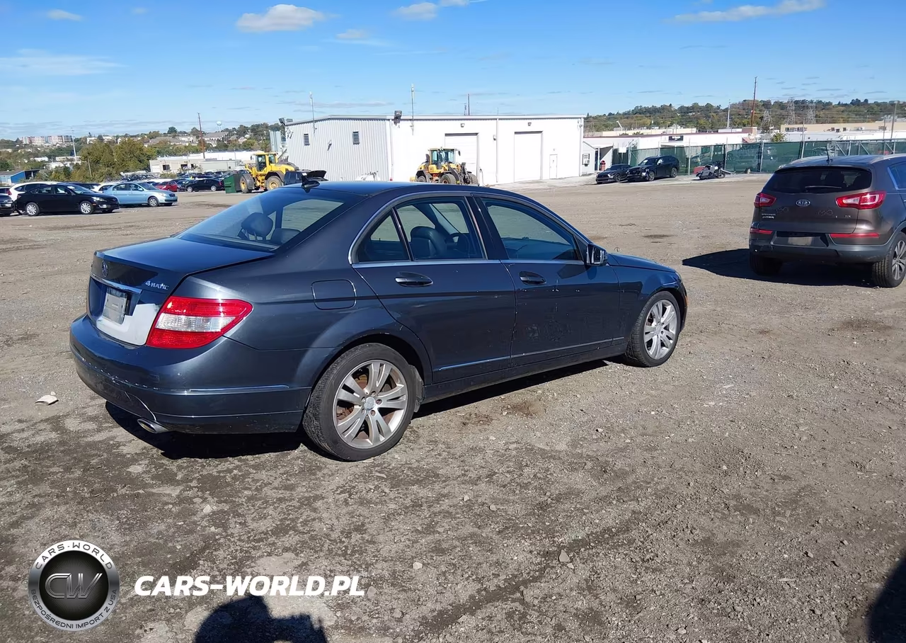 2011 Mercedes-Benz C 300 Luxury 4Matic VIN:WDDGF8BB0BR167036 - 4