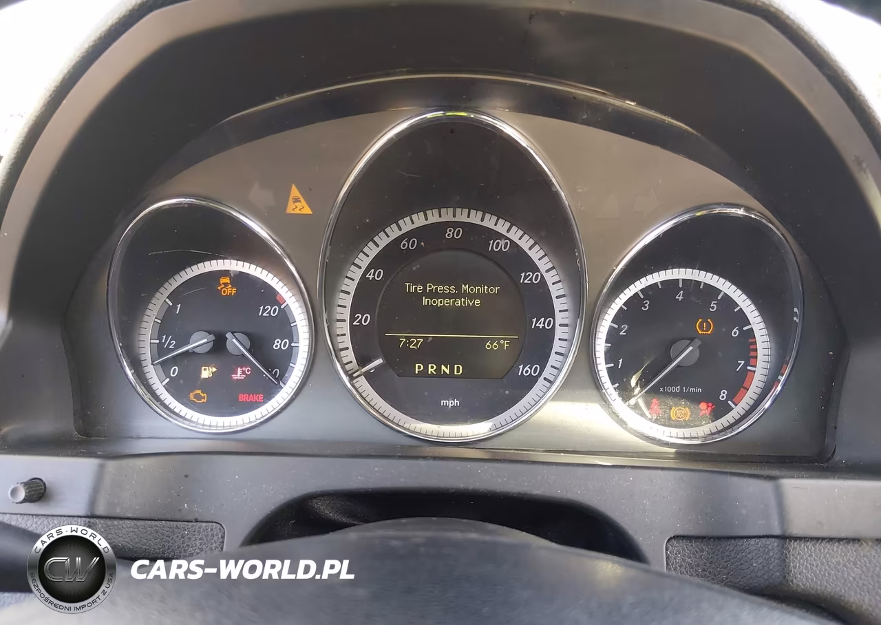 2011 Mercedes-Benz C 300 Luxury 4Matic VIN:WDDGF8BB0BR167036 - 7