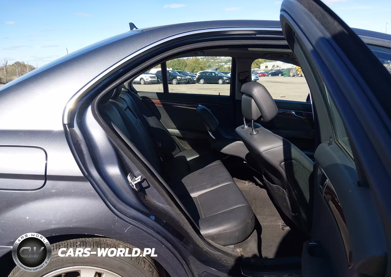 2011 Mercedes-Benz C 300 Luxury 4Matic VIN:WDDGF8BB0BR167036 - 8
