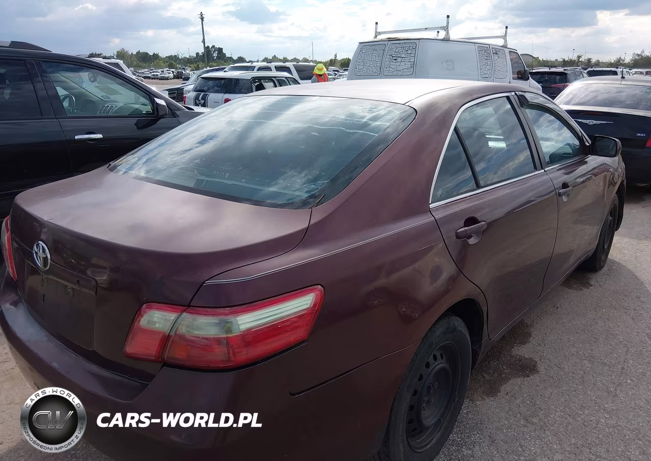 2007 Toyota Camry Le VIN:4T1BE46KX7U501938 - 4