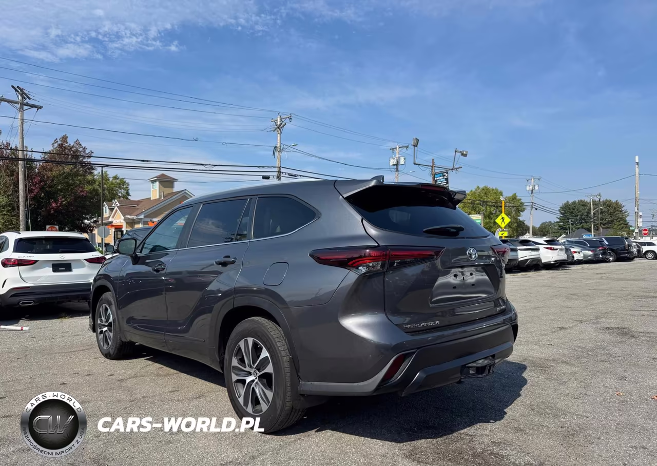 2024 Toyota Highlander Xle VIN:5TDKDRBH4RS529899 - 3