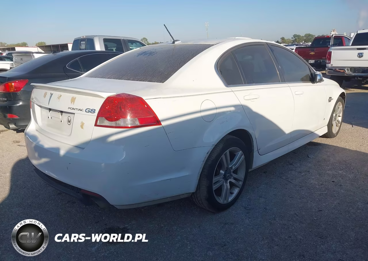 2008 Pontiac G8 VIN:6G2ER57758L132670 - 4