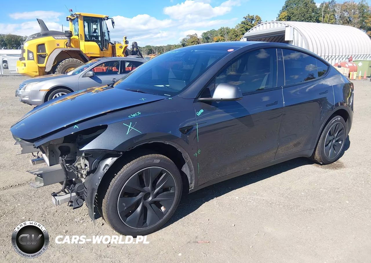 2023 Tesla Model Y Awd-Long Range Dual Motor All-Wheel Drive VIN:7SAYGDEE5PA183756 - 2