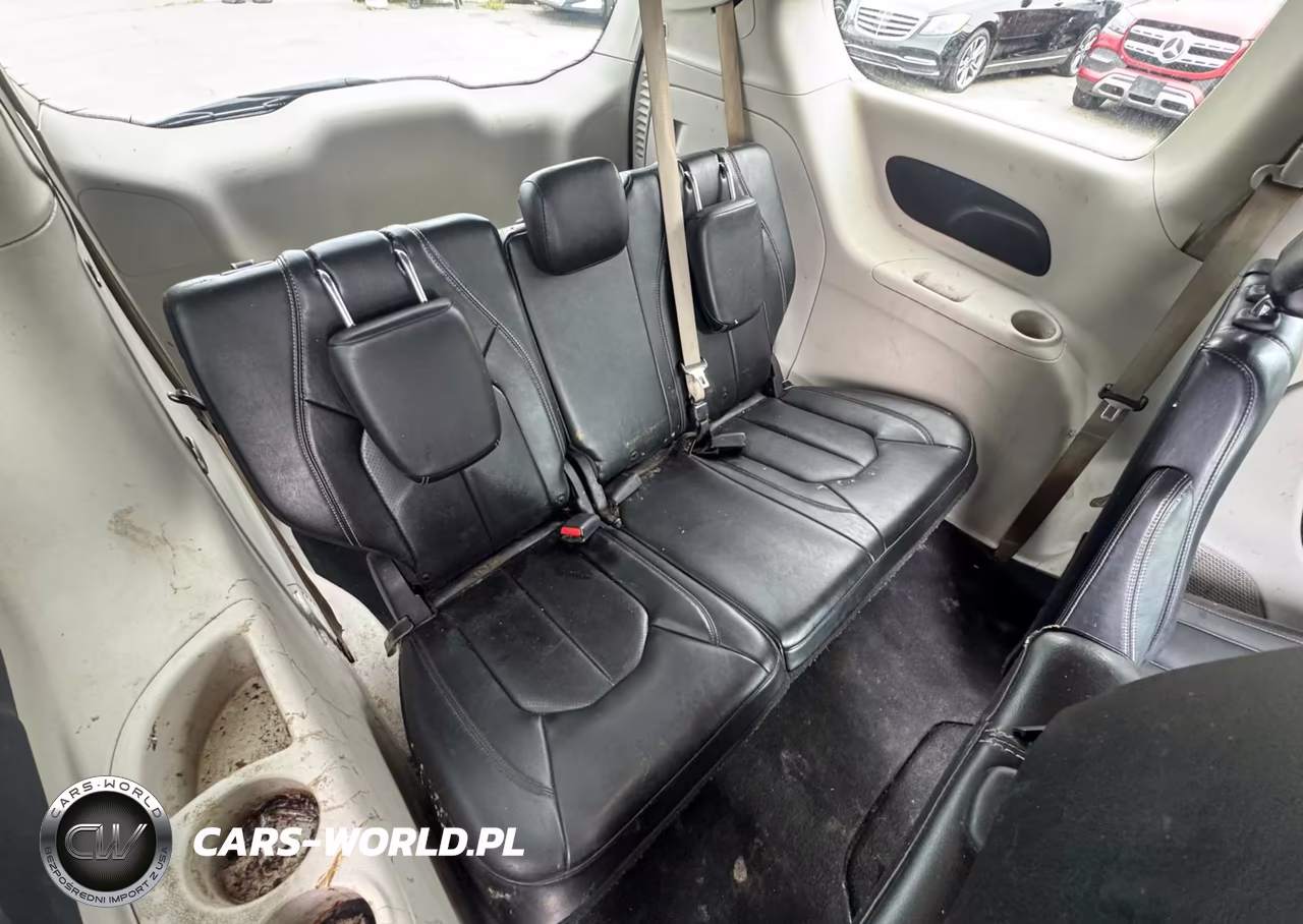 2020 Chrysler Voyager Lxi VIN:2C4RC1DG4LR164552 - 11