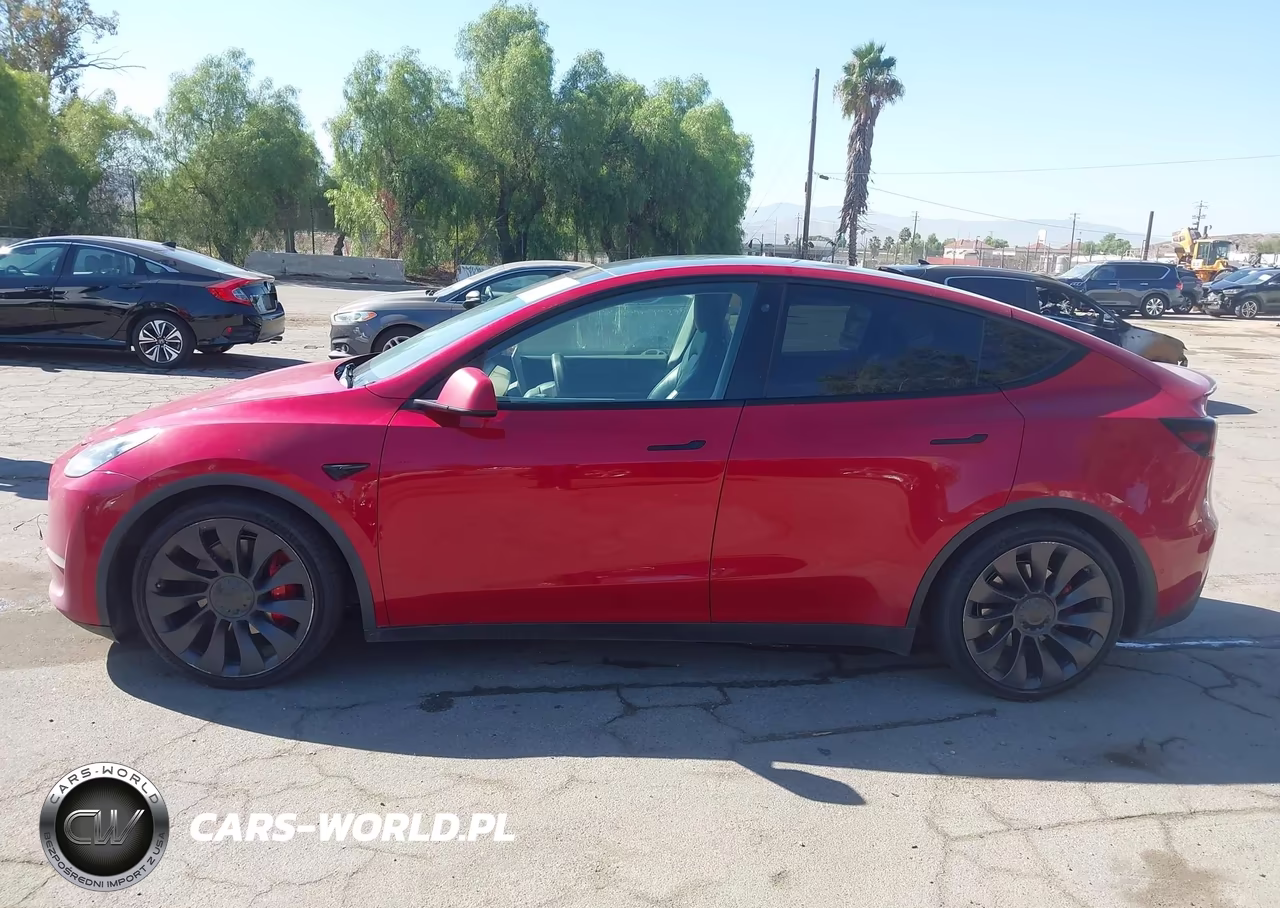 2021 Tesla Model Y Performance Dual Motor All-Wheel Drive VIN:5YJYGDEF6MF257755 - 13