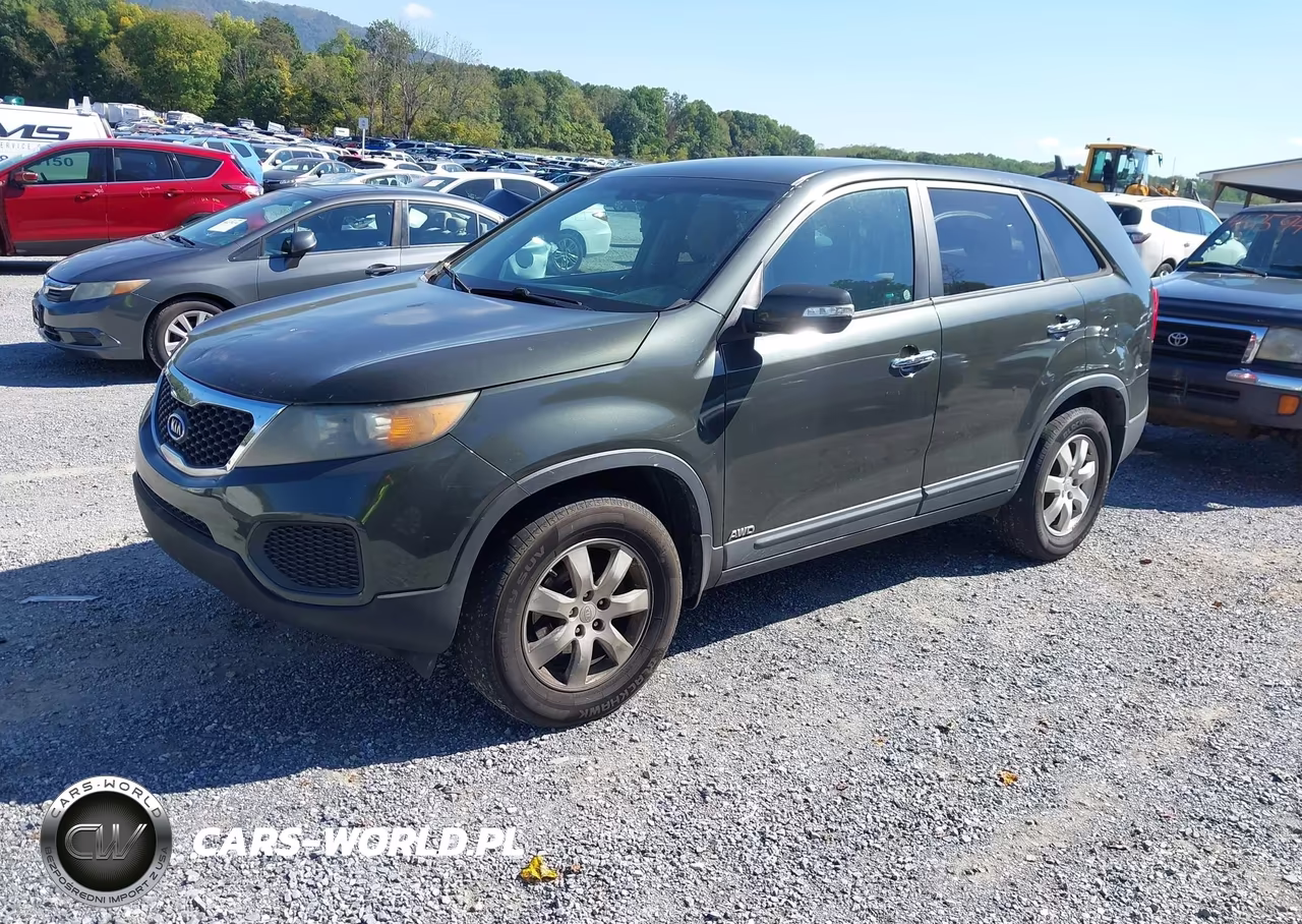 2011 Kia Sorento Lx VIN:5XYKTCA12BG139942 - 2