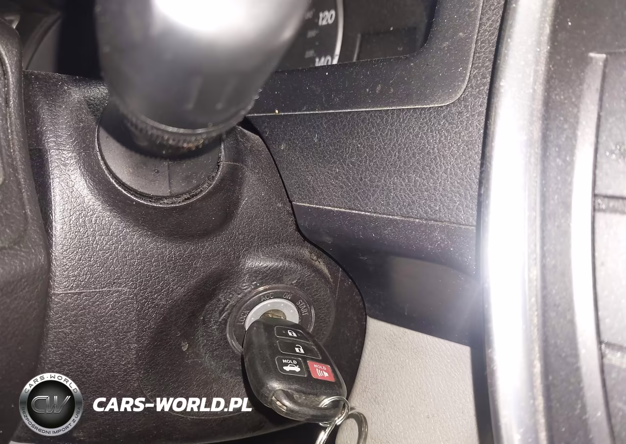 2015 Toyota Camry Le VIN:4T1BF1FK3FU890741 - 11