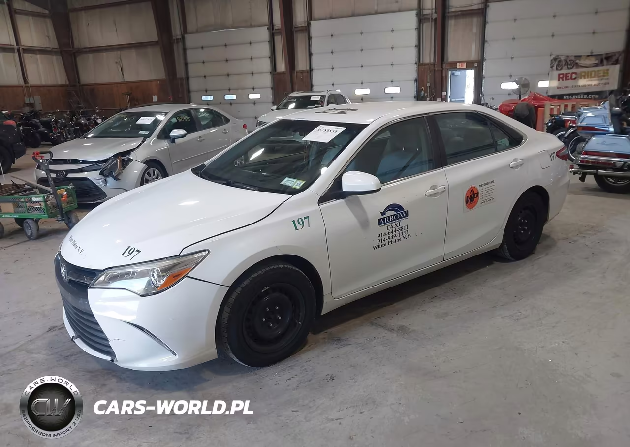 2015 Toyota Camry Le VIN:4T1BF1FK3FU890741 - 2