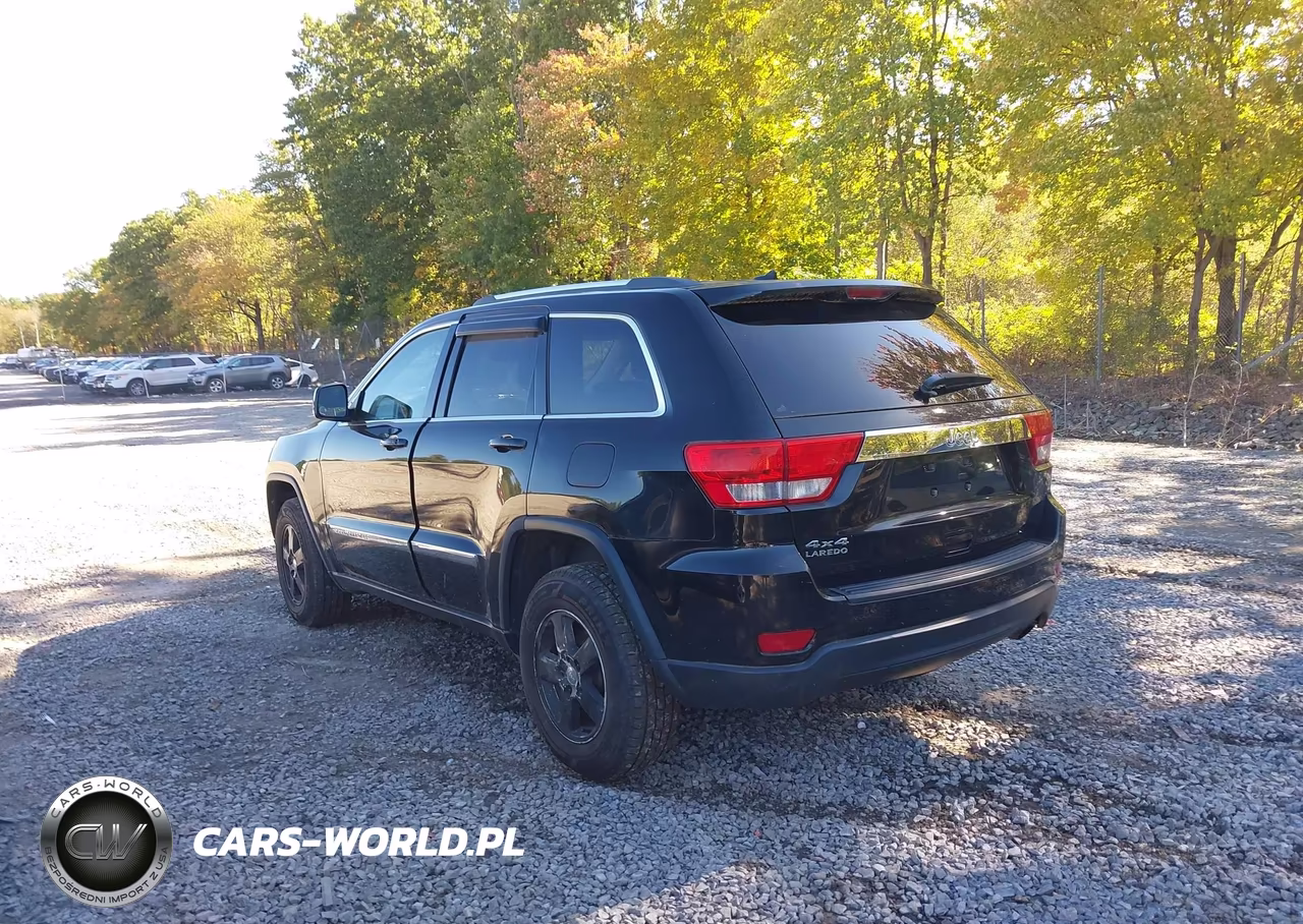 2013 Jeep Grand Cherokee Laredo VIN:1C4RJFAG5DC620219 - 3