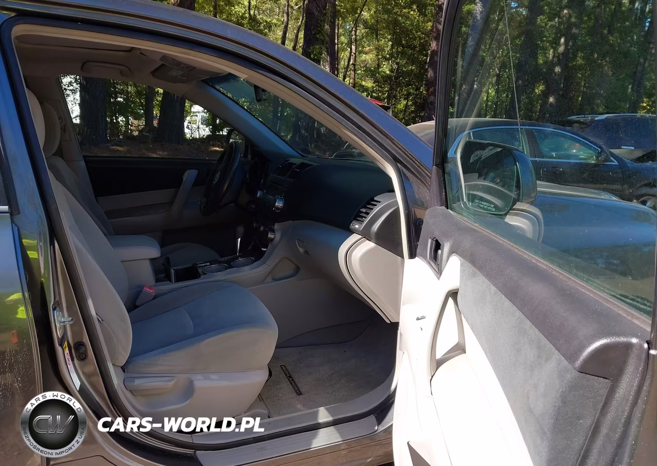 2010 Toyota Highlander VIN:5TDZA3EH2AS001122 - 5