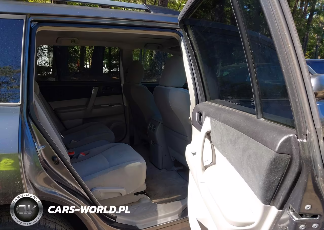 2010 Toyota Highlander VIN:5TDZA3EH2AS001122 - 8