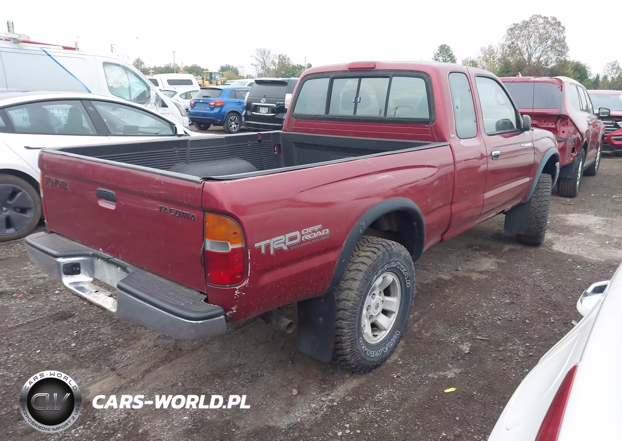 1999 Toyota Tacoma VIN:4TAWM72N9XZ562285 - 4