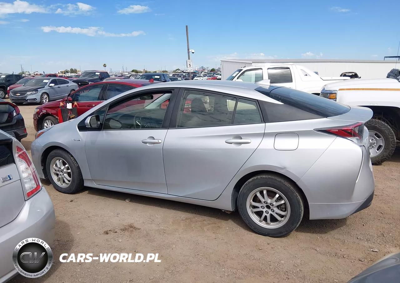 2016 Toyota Prius Two Eco VIN:JTDKARFUXG3028465 - 13
