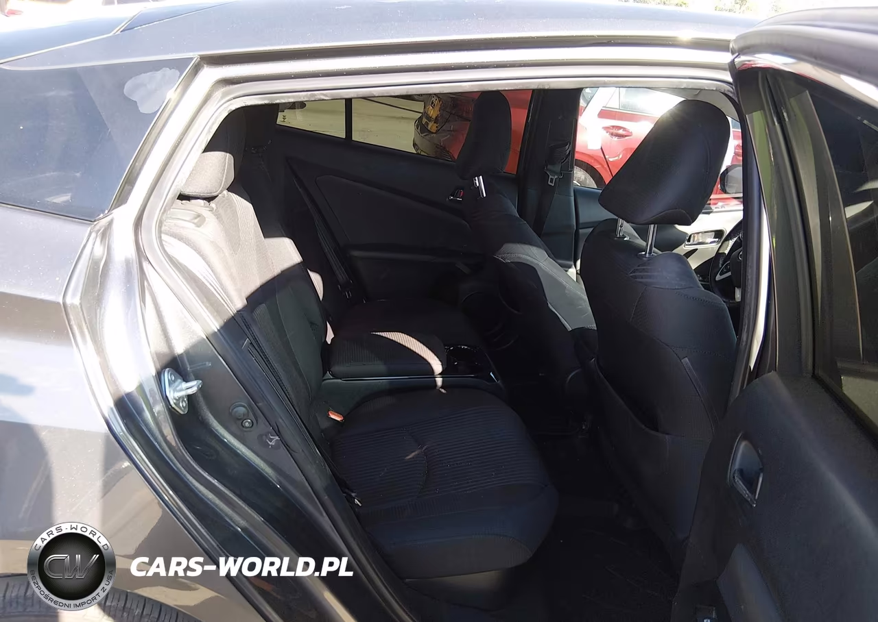 2017 Toyota Prius Prime Plus VIN:JTDKARFPXH3053717 - 8