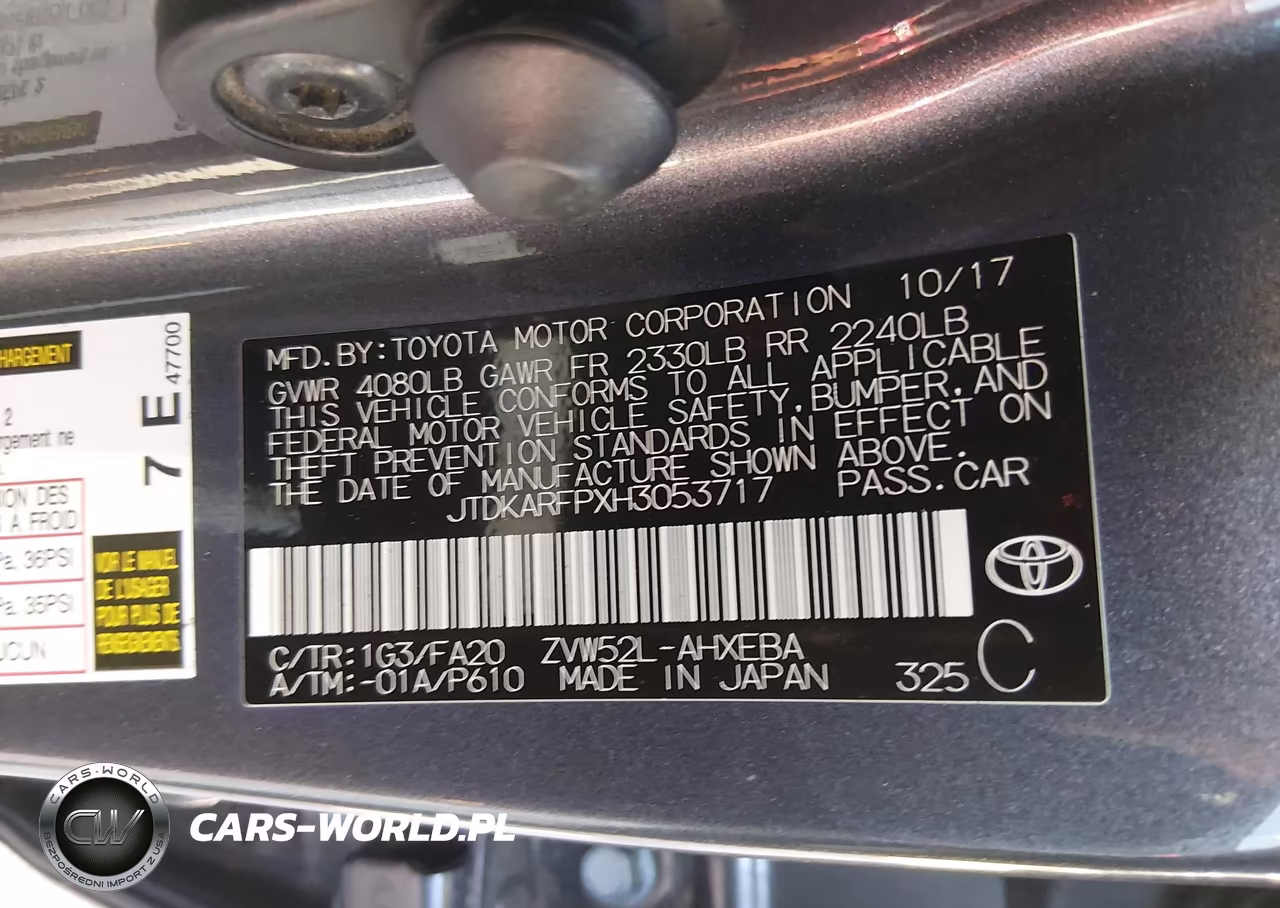 2017 Toyota Prius Prime Plus VIN:JTDKARFPXH3053717 - 9