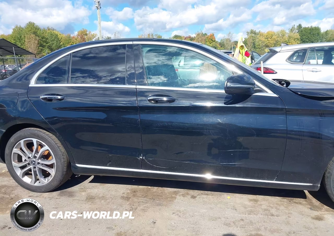 2017 Mercedes-Benz C 300 4Matic VIN:55SWF4KB0HU218322 - 13