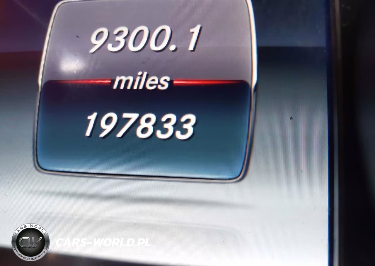 2017 Mercedes-Benz C 300 4Matic VIN:55SWF4KB0HU218322 - 15