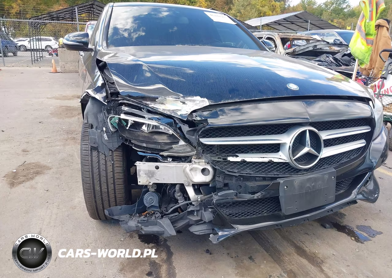 2017 Mercedes-Benz C 300 4Matic VIN:55SWF4KB0HU218322 - 6