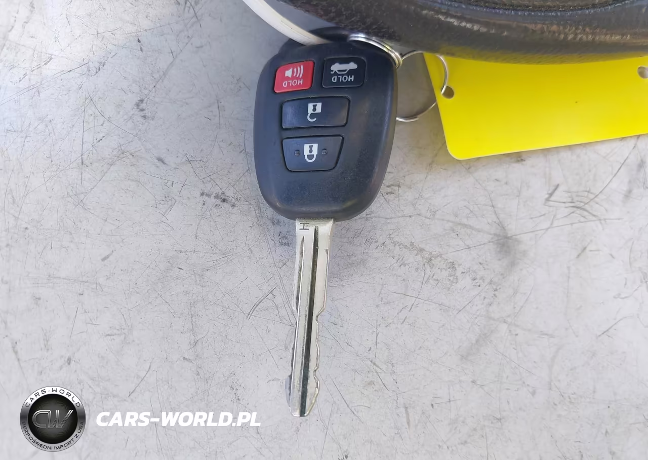 2018 Toyota Corolla Le VIN:5YFBURHE1JP805577 - 11
