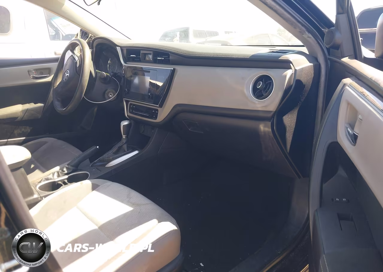2018 Toyota Corolla Le VIN:5YFBURHE1JP805577 - 5