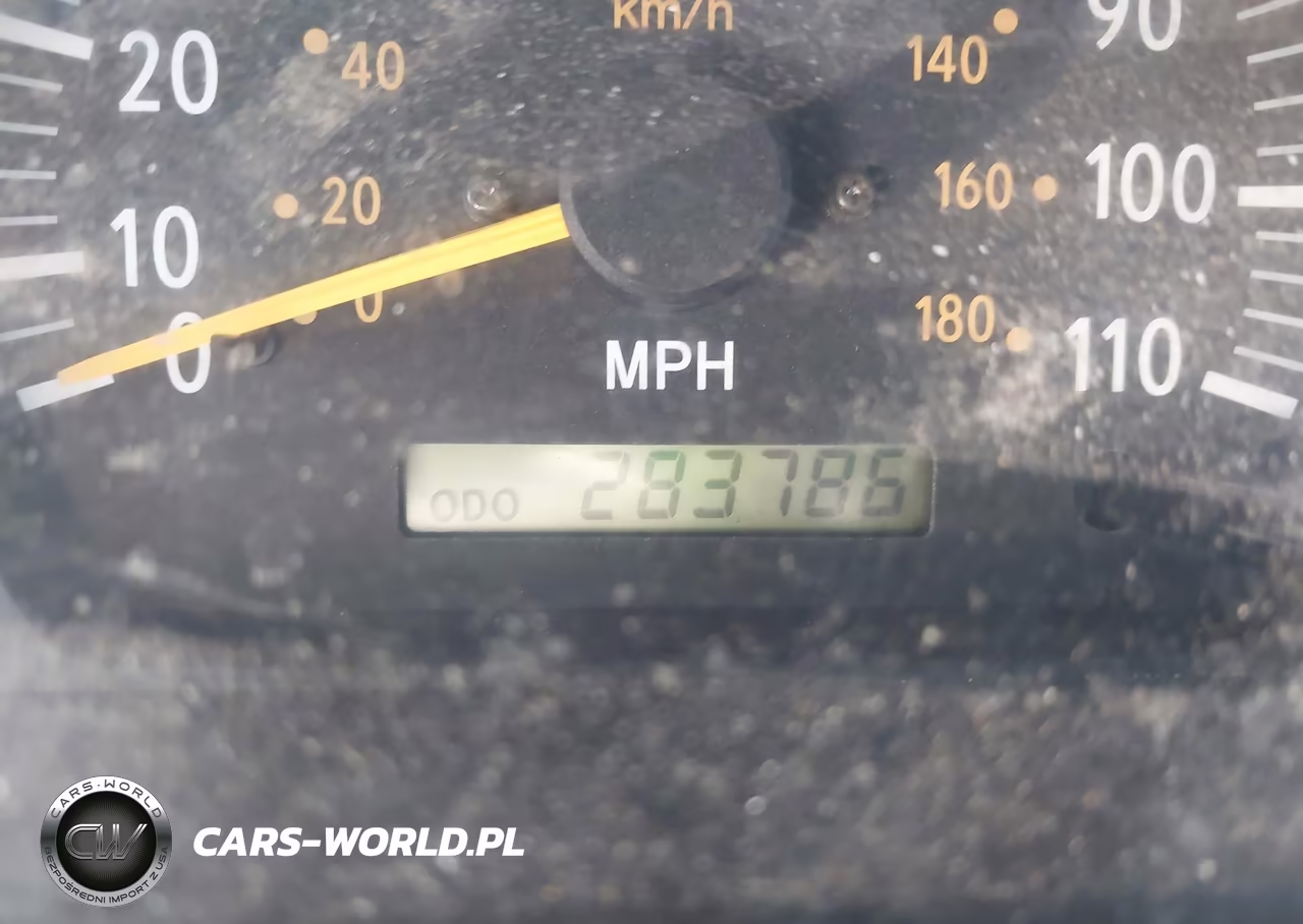 2002 Toyota Tundra Sr5 V8 VIN:5TBBT44182S307936 - 7