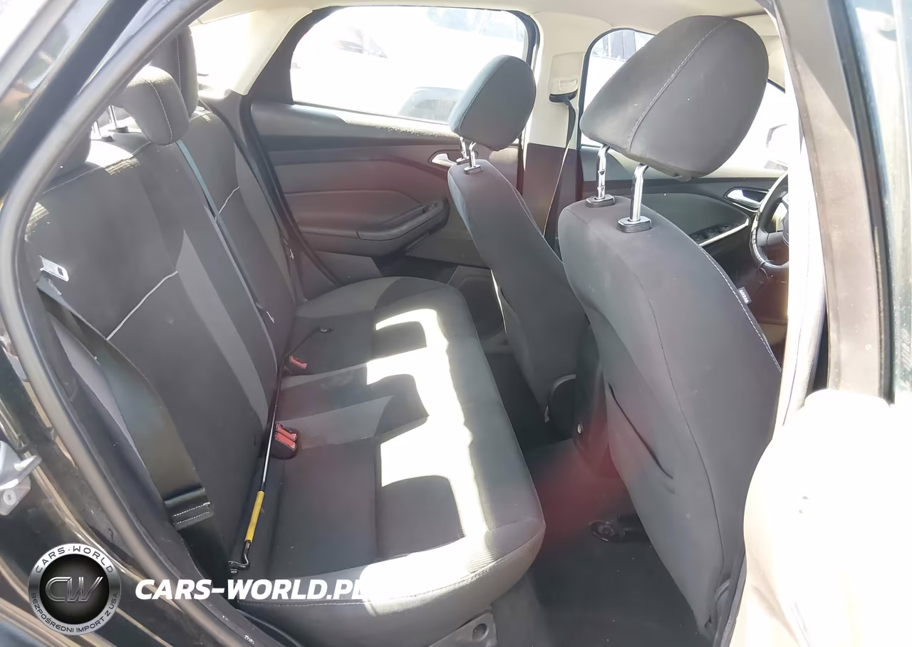2014 Ford Focus Se VIN:1FADP3F22EL413962 - 8