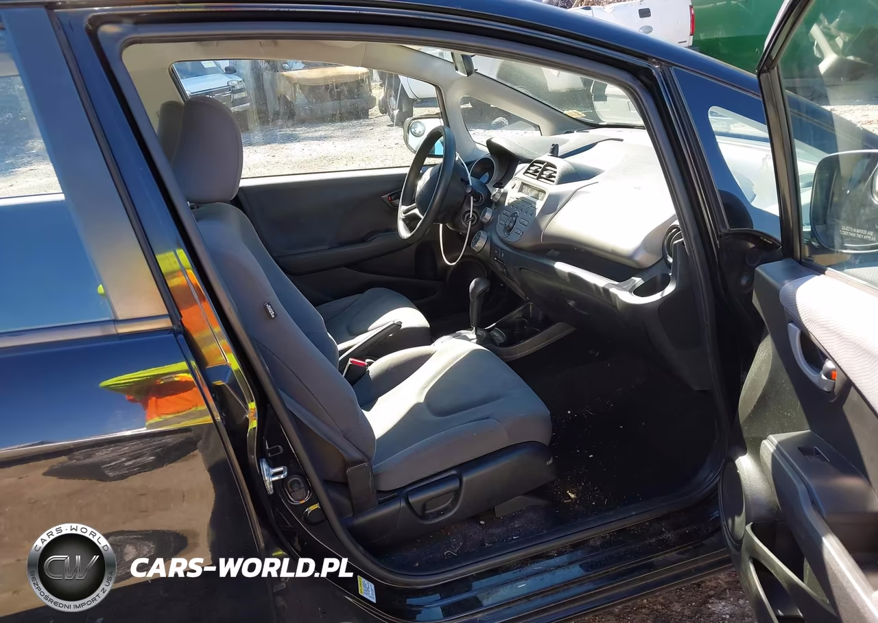 2010 Honda Fit VIN:JHMGE8H20AS023772 - 5