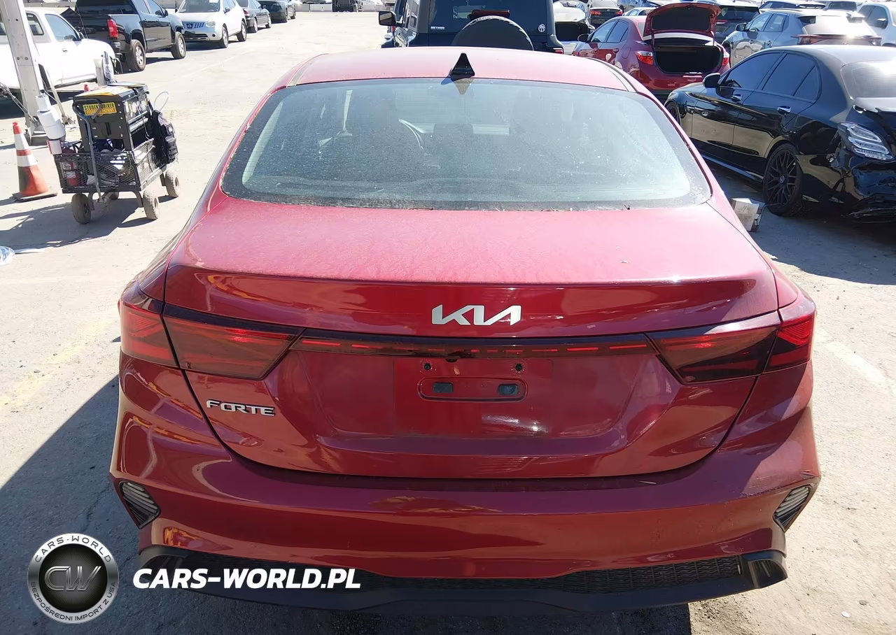 2023 Kia Forte Lxs VIN:3KPF24AD5PE683215 - 18