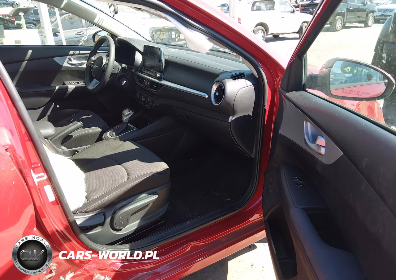 2023 Kia Forte Lxs VIN:3KPF24AD5PE683215 - 5