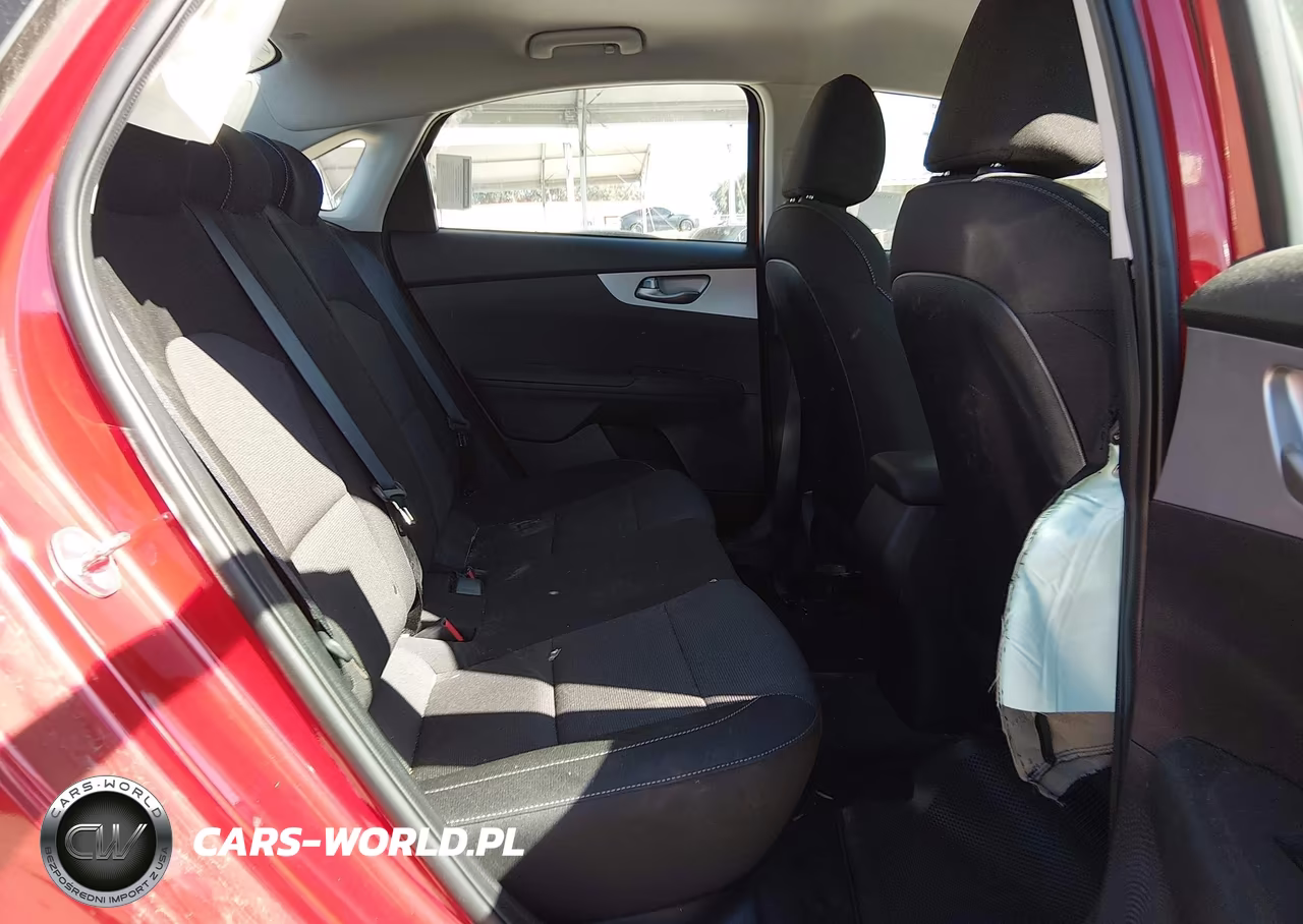 2023 Kia Forte Lxs VIN:3KPF24AD5PE683215 - 8