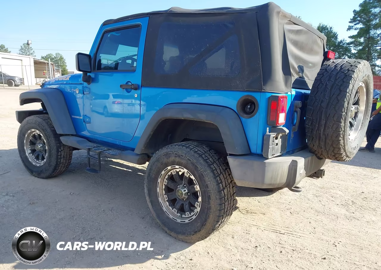 2010 Jeep Wrangler Sport VIN:1J4AA2D12AL160228 - 3