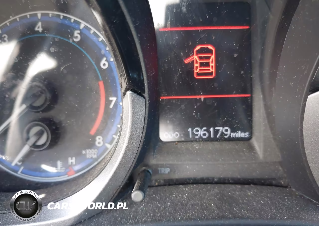 2015 Toyota Corolla S Plus VIN:5YFBURHE0FP268210 - 15