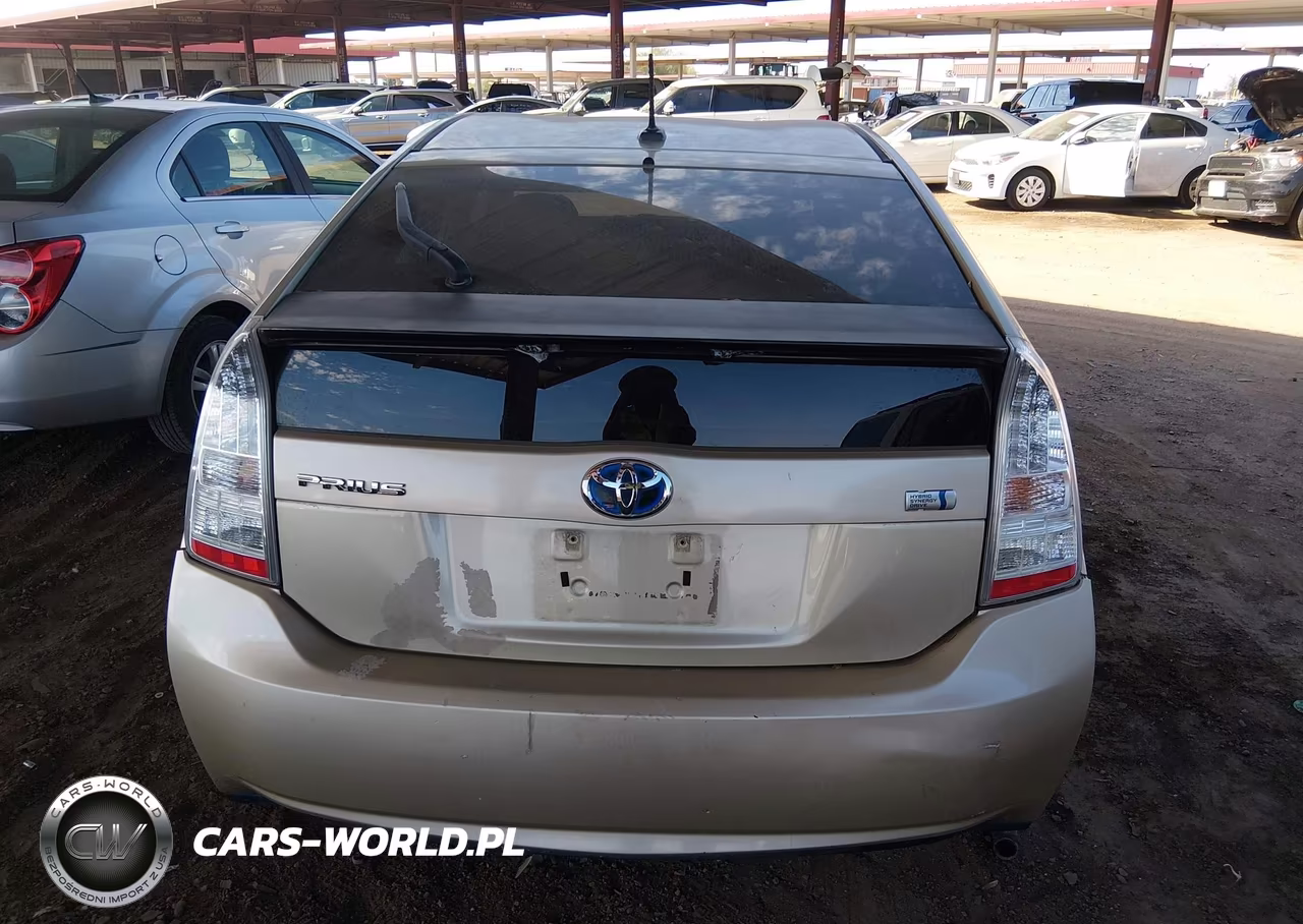 2011 Toyota Prius Two VIN:JTDKN3DU2B1379458 - 15