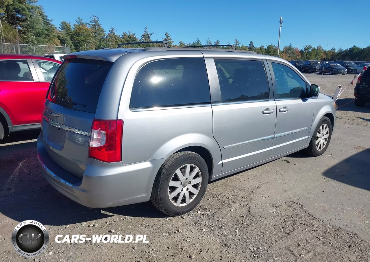 2015 Chrysler Town & Country Touring VIN:2C4RC1BG7FR706900 - 4