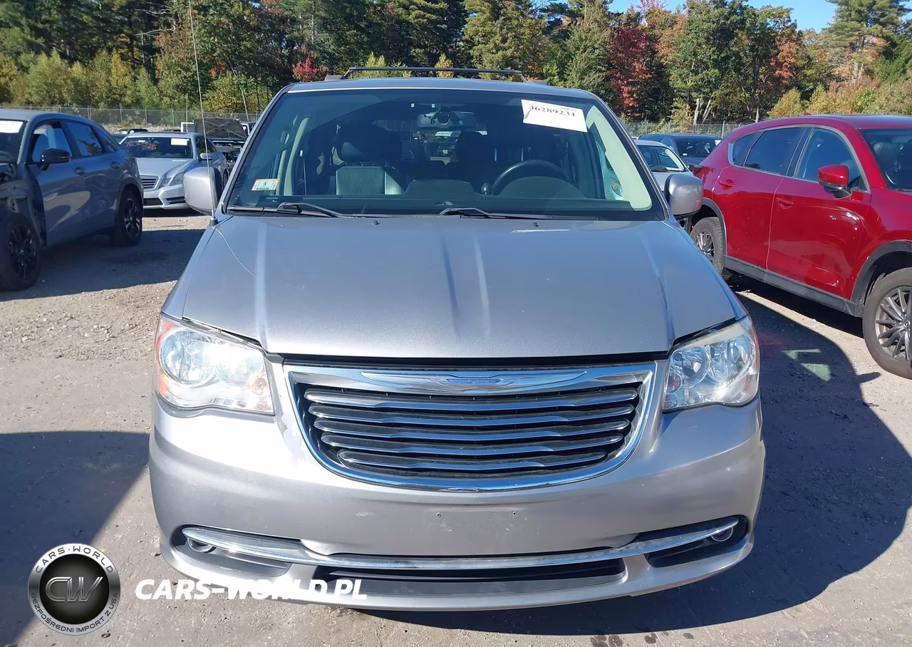 2015 Chrysler Town & Country Touring VIN:2C4RC1BG7FR706900 - 6
