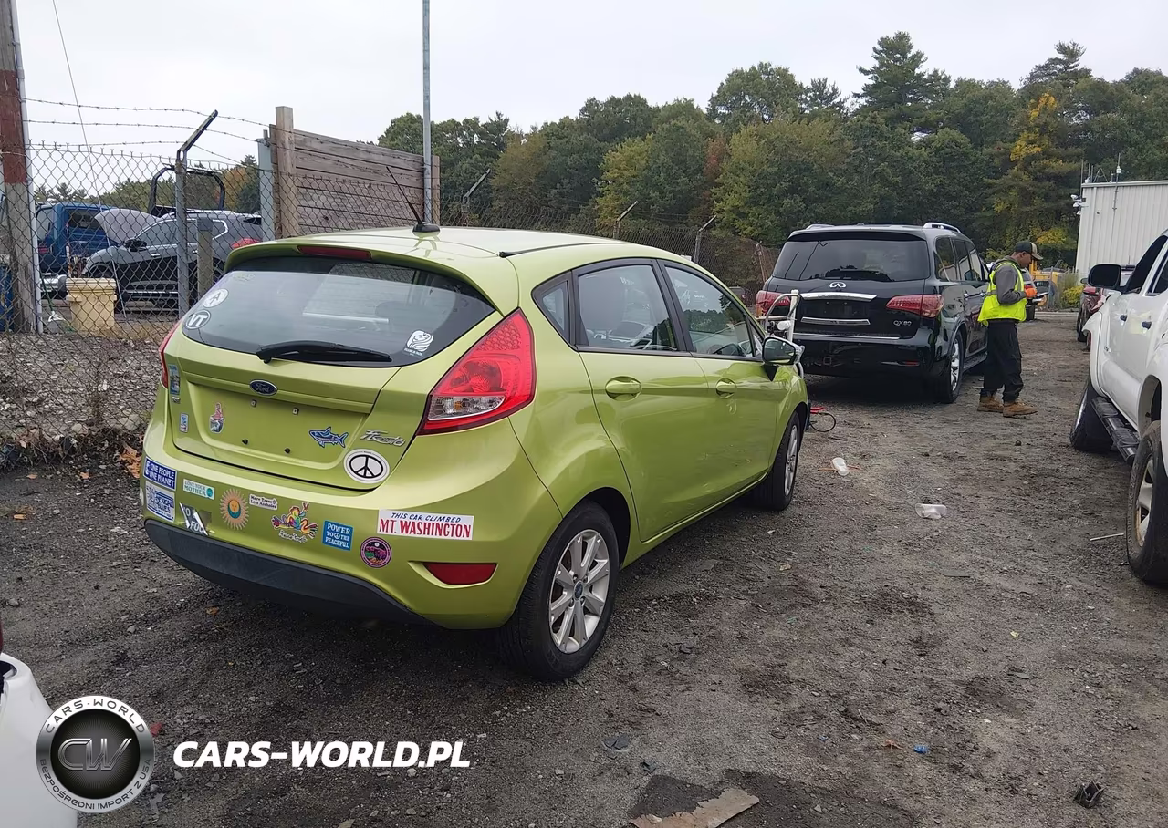 2011 Ford Fiesta Se VIN:3FADP4EJ4BM103496 - 4