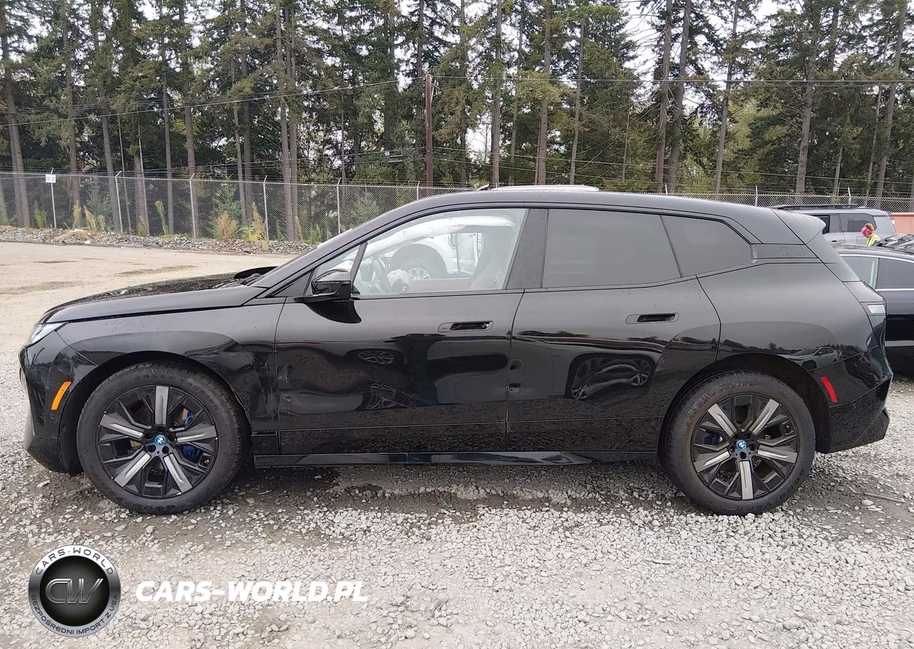 2025 BMW Ix xDrive50 VIN:WB523CF0XSCT60737 - 14