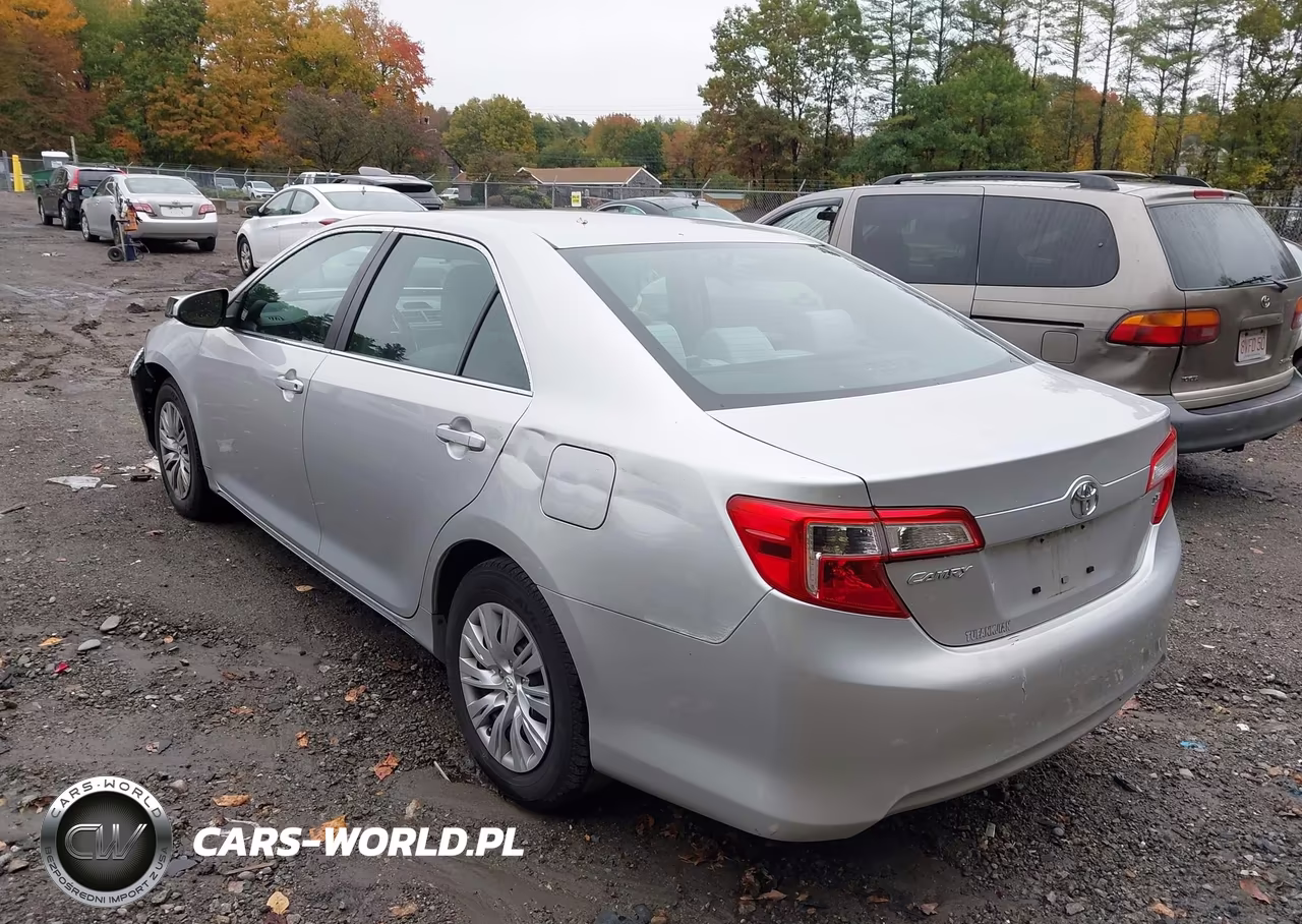 2012 Toyota Camry Le VIN:4T1BF1FKXCU173314 - 3
