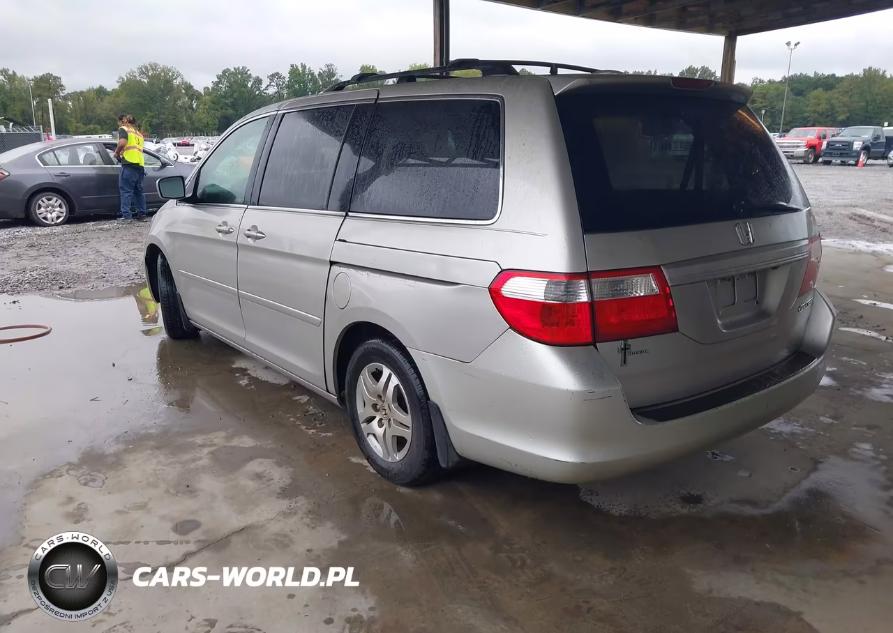 2005 Honda Odyssey Ex-L VIN:5FNRL38785B110112 - 3
