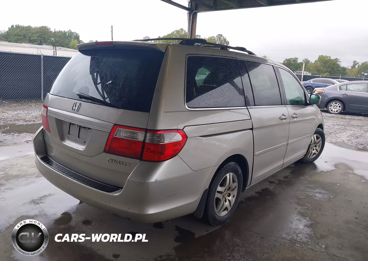 2005 Honda Odyssey Ex-L VIN:5FNRL38785B110112 - 4