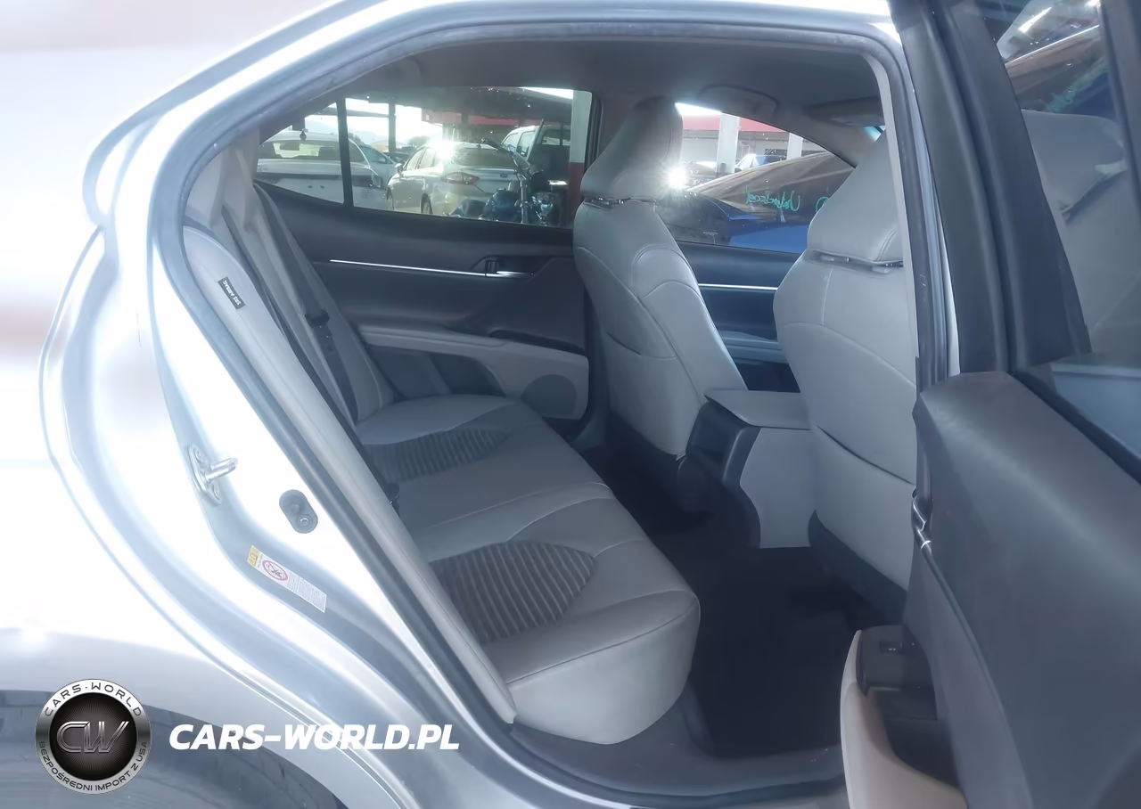 2018 Toyota Camry Se VIN:4T1B11HK7JU028143 - 7