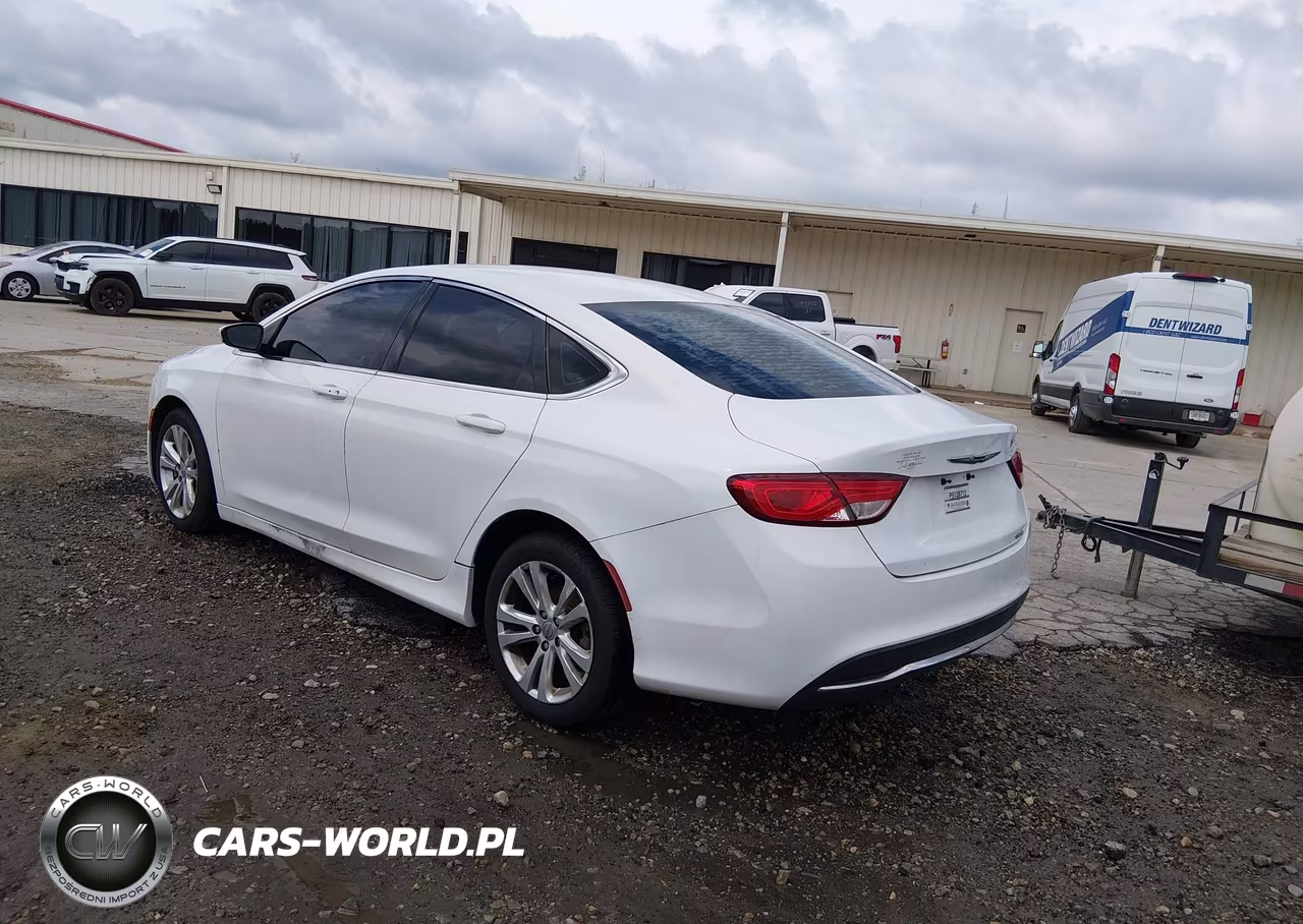 2015 Chrysler 200 Limited VIN:1C3CCCAB8FN528410 - 3
