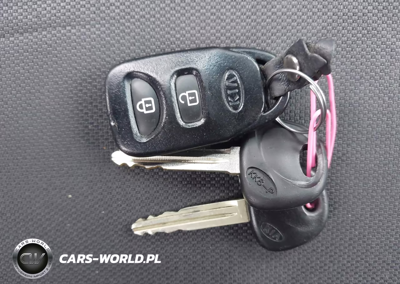 2010 Kia Soul + VIN:KNDJT2A22A7102044 - 11