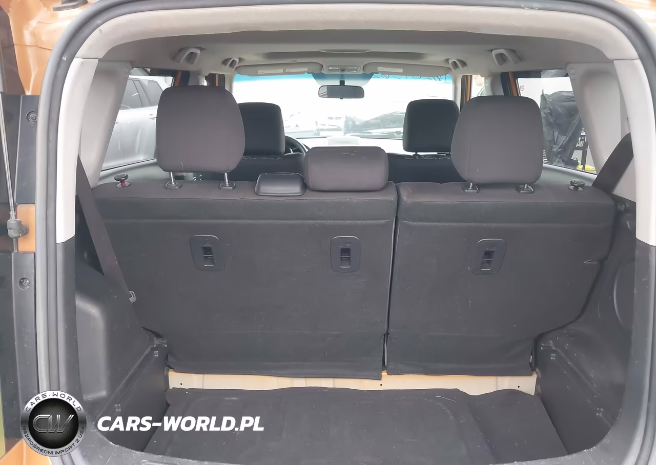 2010 Kia Soul + VIN:KNDJT2A22A7102044 - 13